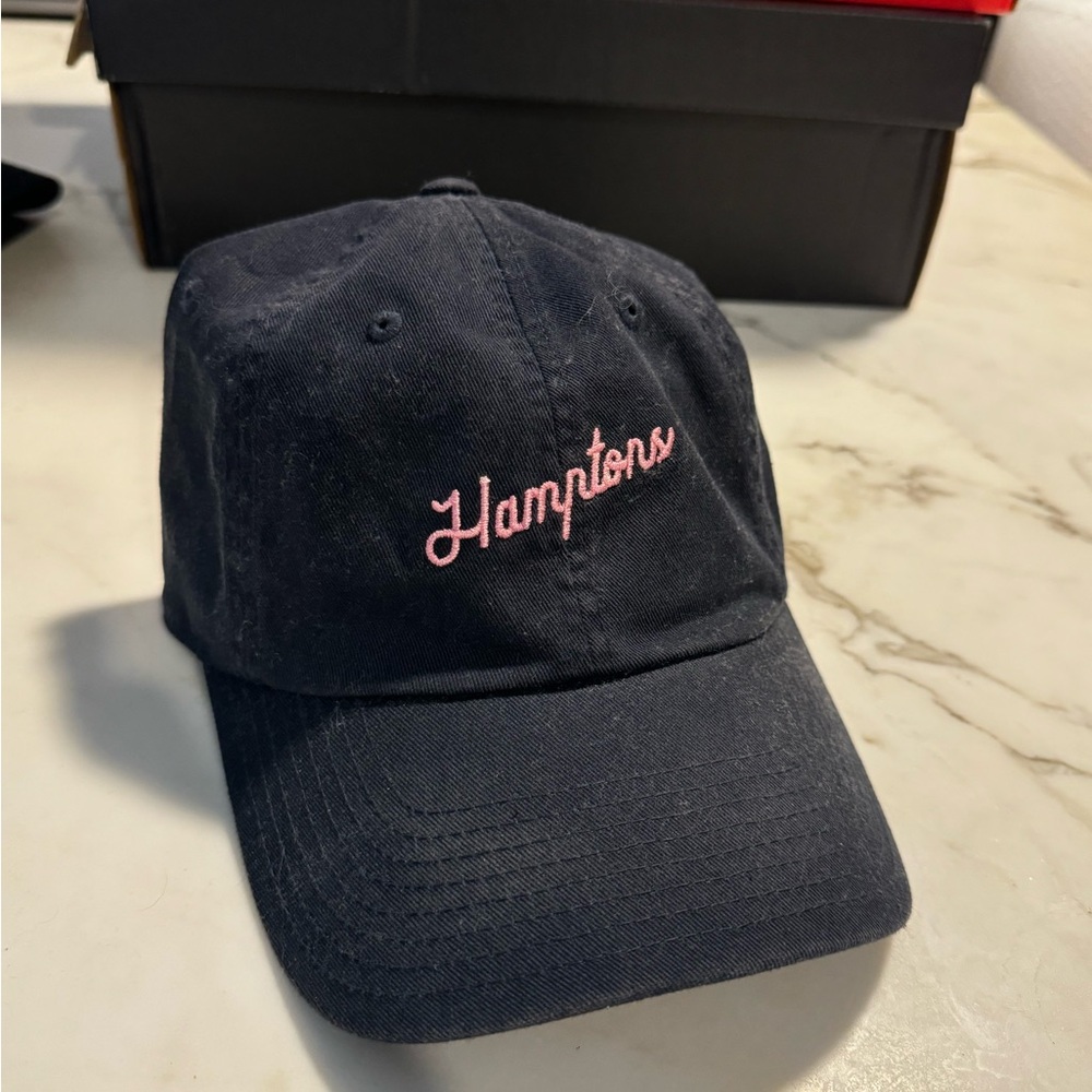 Vintage navy Hamptons hat